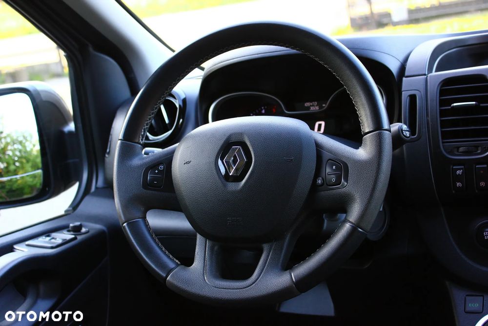 Renault Trafic 2.0 dCi - 38