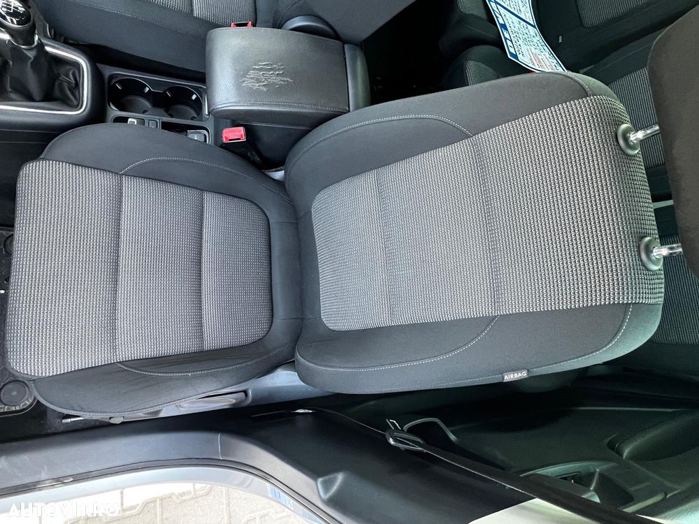 Volkswagen Sharan 2.0 TDI BlueMotion Technology Comfortline - 12