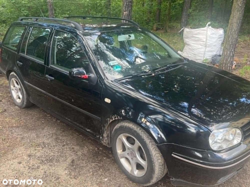 Volkswagen Golf - 6