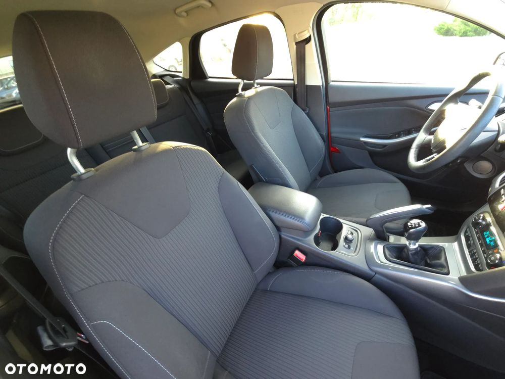 Ford Focus 1.6 EcoBoost Start-Stopp-System Titanium - 17