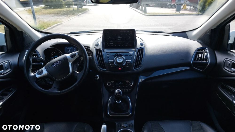 Ford Kuga 1.6 EcoBoost 2x4 Titanium - 21