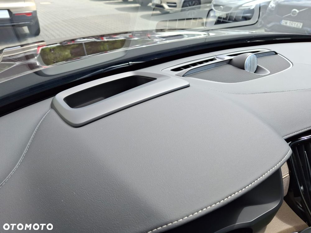 Volvo XC 90 - 21