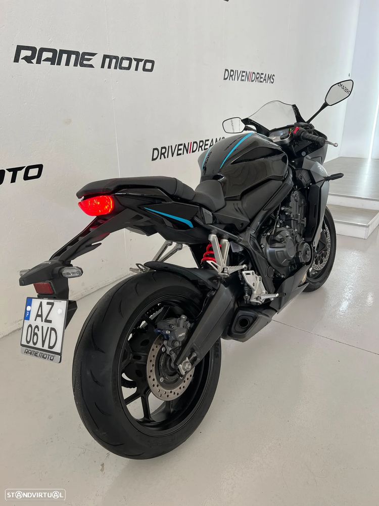 Honda CBR 650 R - 17