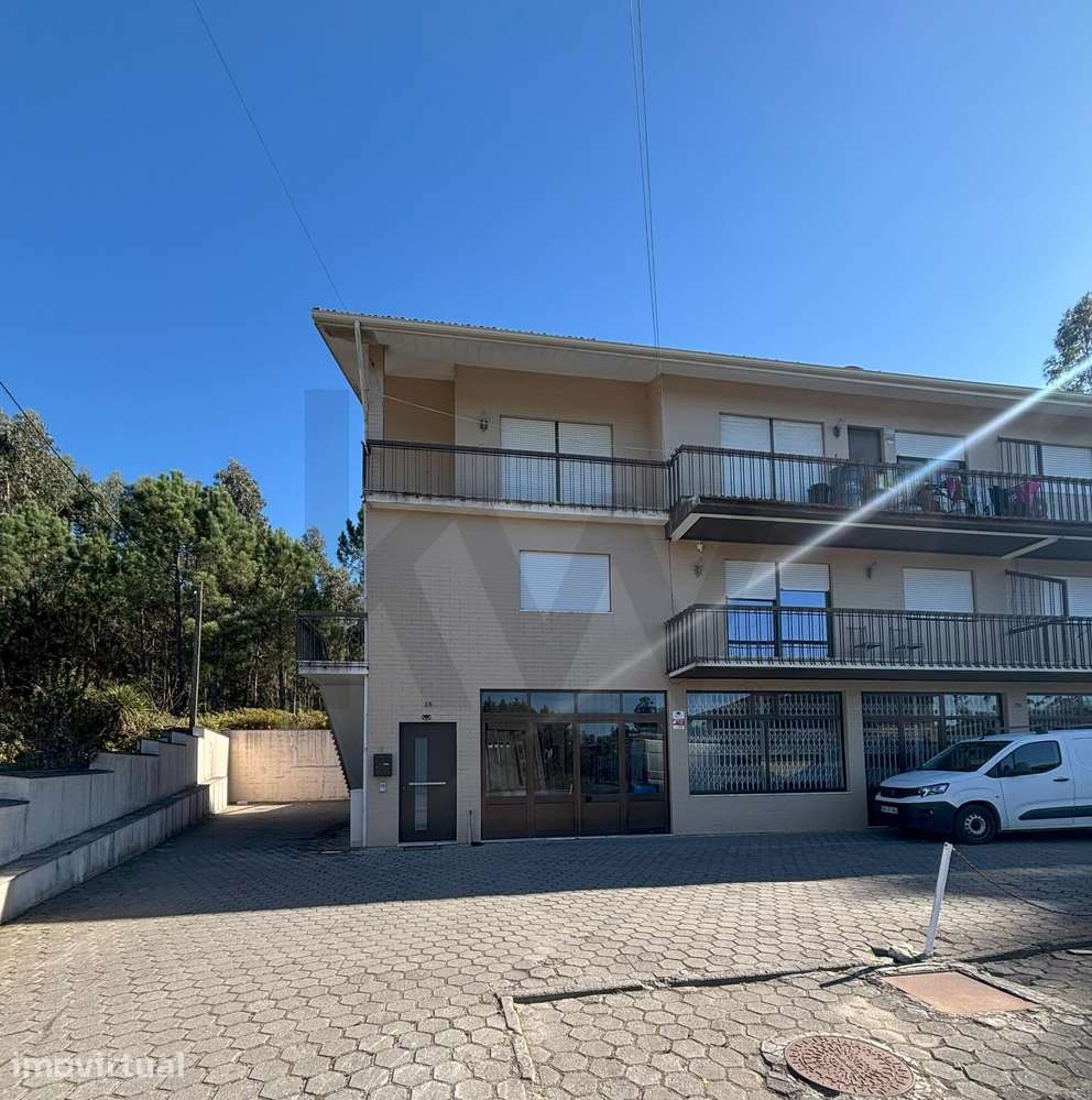 Apartamento T3 com localização privilegiada em Santa Maria da Feira - Grande imagem: 2/21