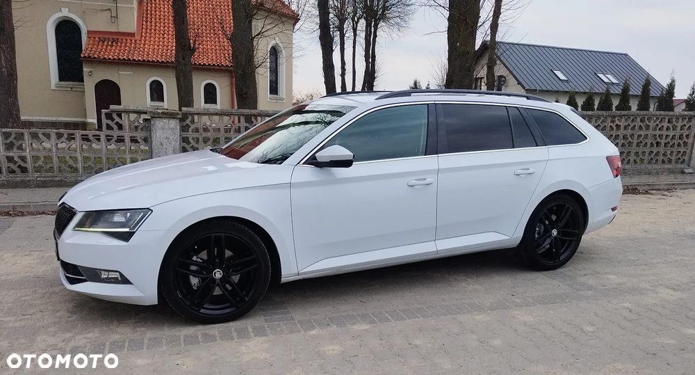 Skoda Superb 2.0 TDI DSG Style - 6