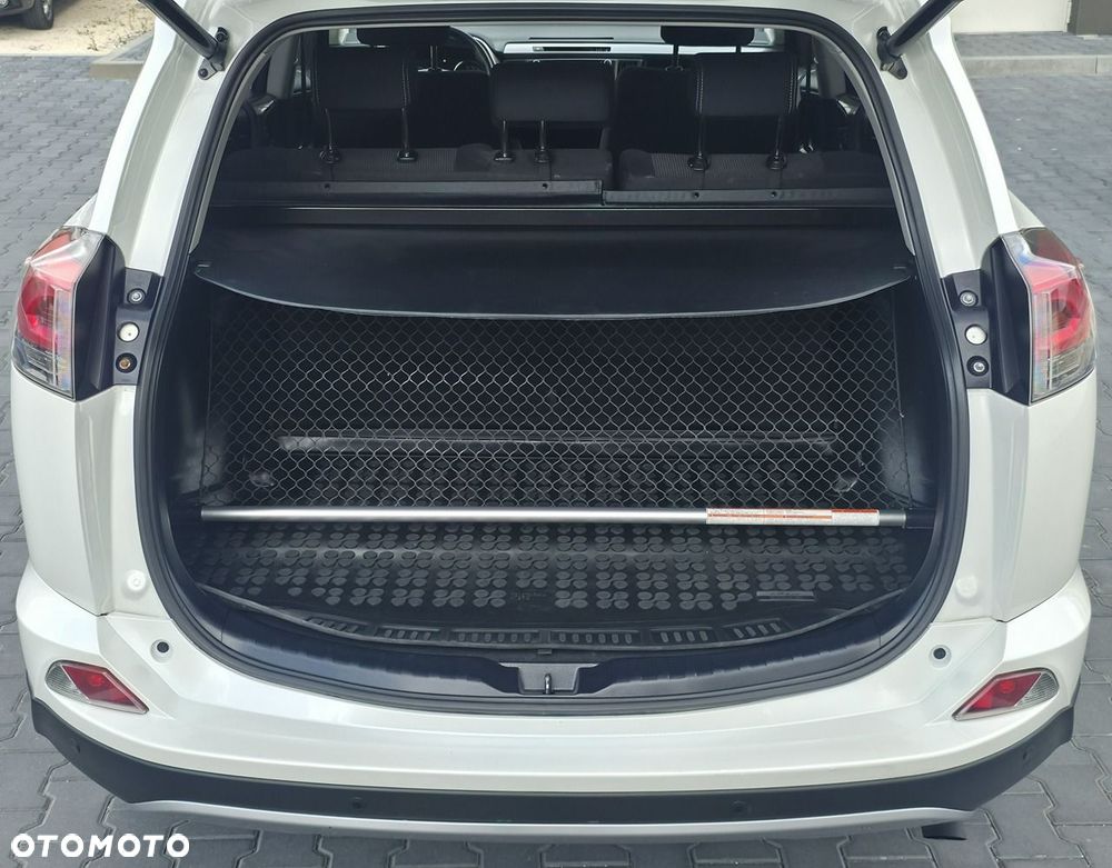 Toyota RAV4 - 7