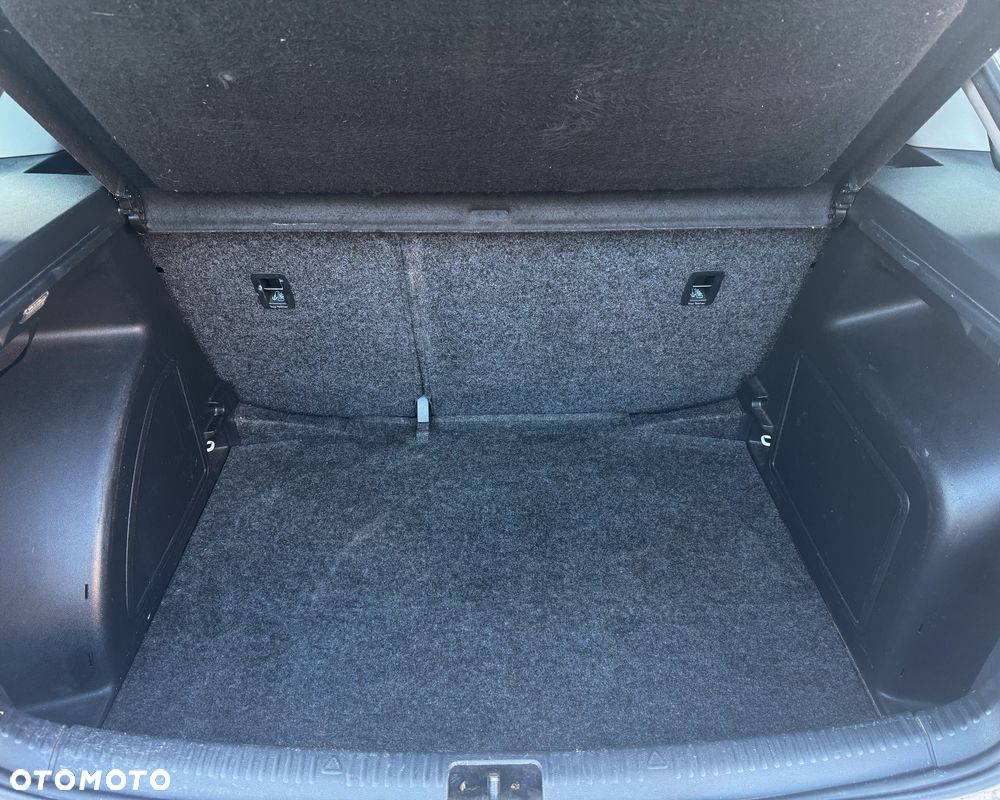 Skoda RAPID Spb 1.6 TDI DPF Ambition Max - 15