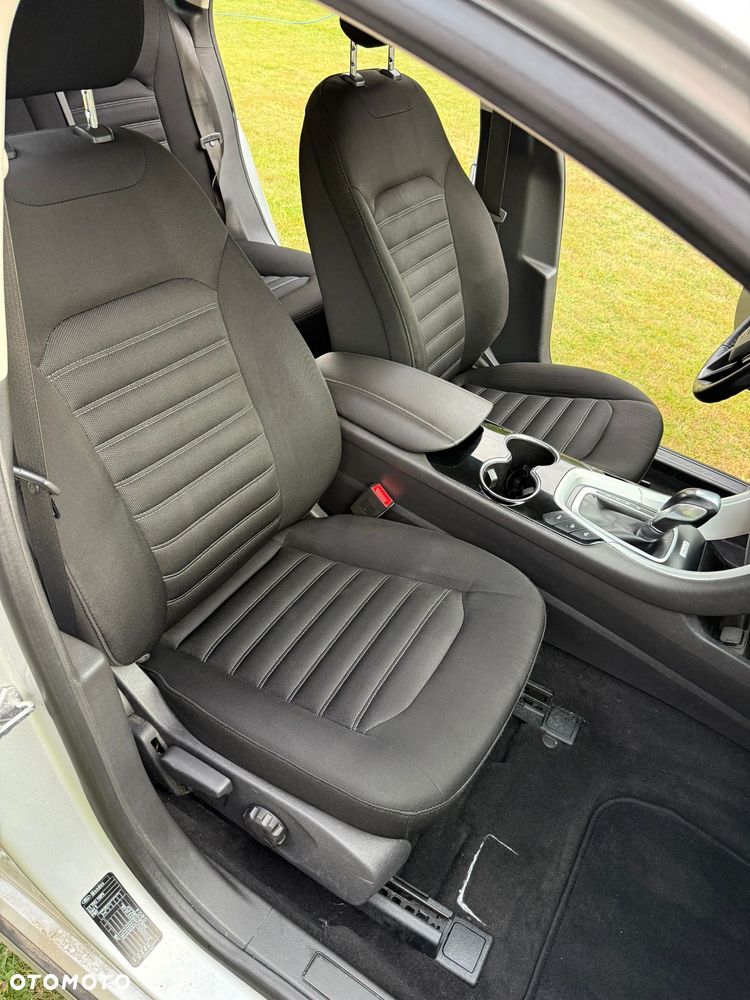 Ford Mondeo 2.0 TDCi Ambiente PowerShift - 9