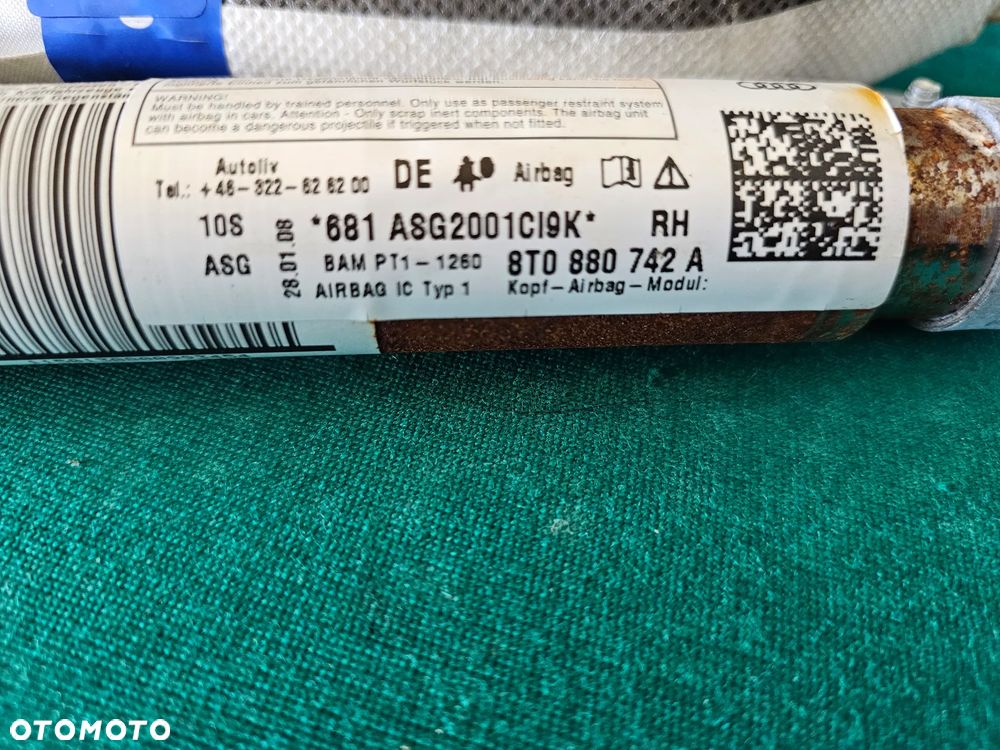 AUDI A5 8T COUPE KURTYNA POWIETRZNA PRAWA LEWA 8T0880742A 8T0880741A - 2