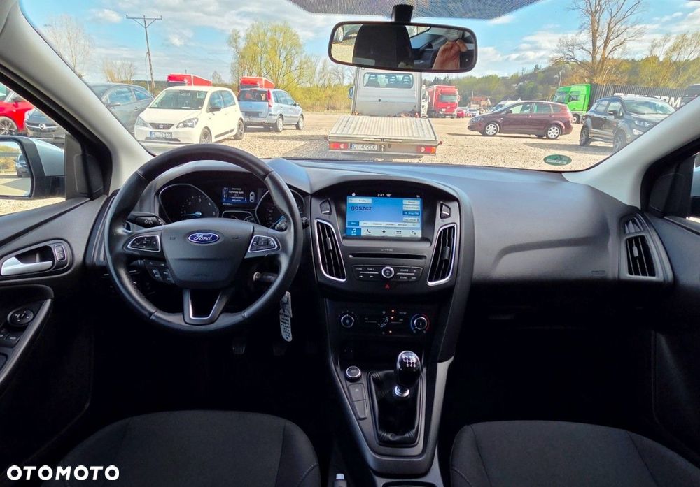 Ford Focus - 8