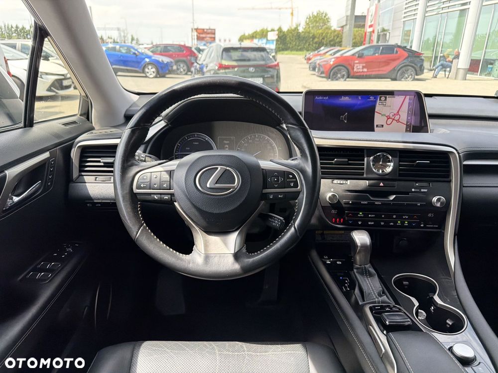 Lexus RX - 12