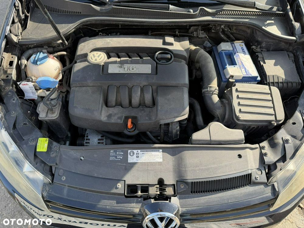 Volkswagen Golf - 26