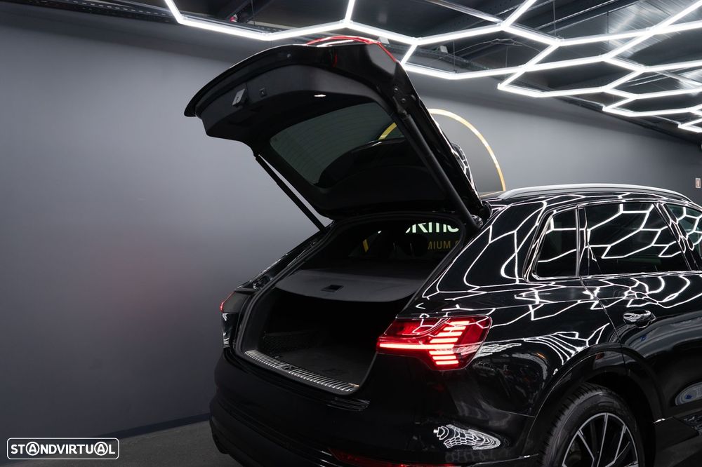 Audi e-tron 50 quattro S line - 22