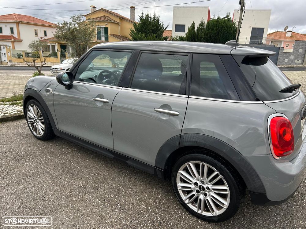 MINI 5 Portas Cooper D - 1
