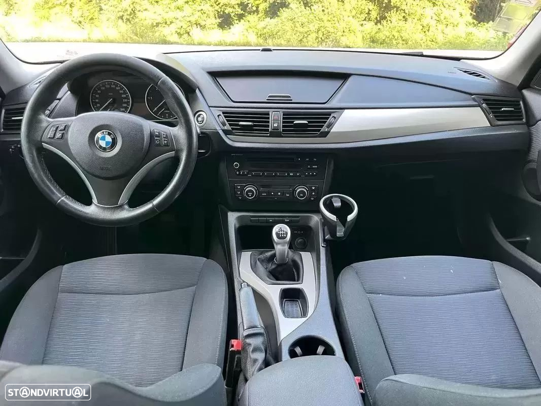 BMW X1 18 d sDrive - 11