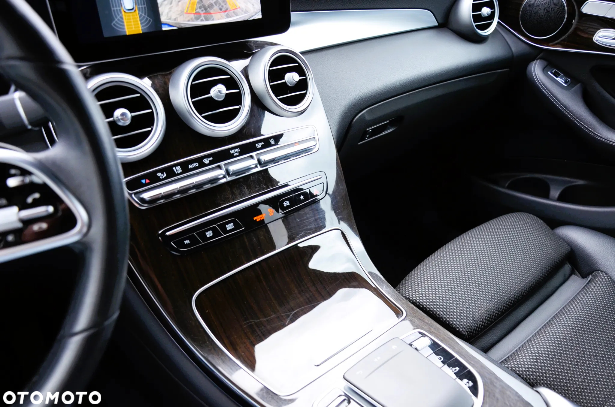 Mercedes-Benz GLC 300 de 4Matic 9G-TRONIC Exclusive - 28