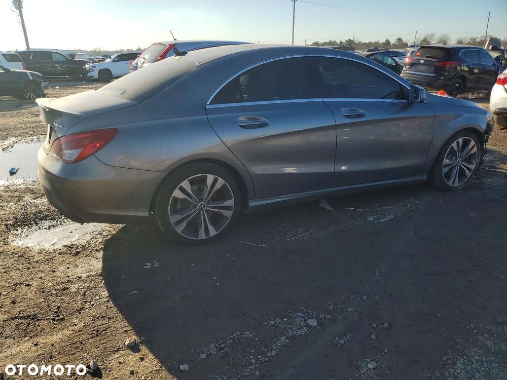 Mercedes-Benz CLA 250 4-Matic - 2