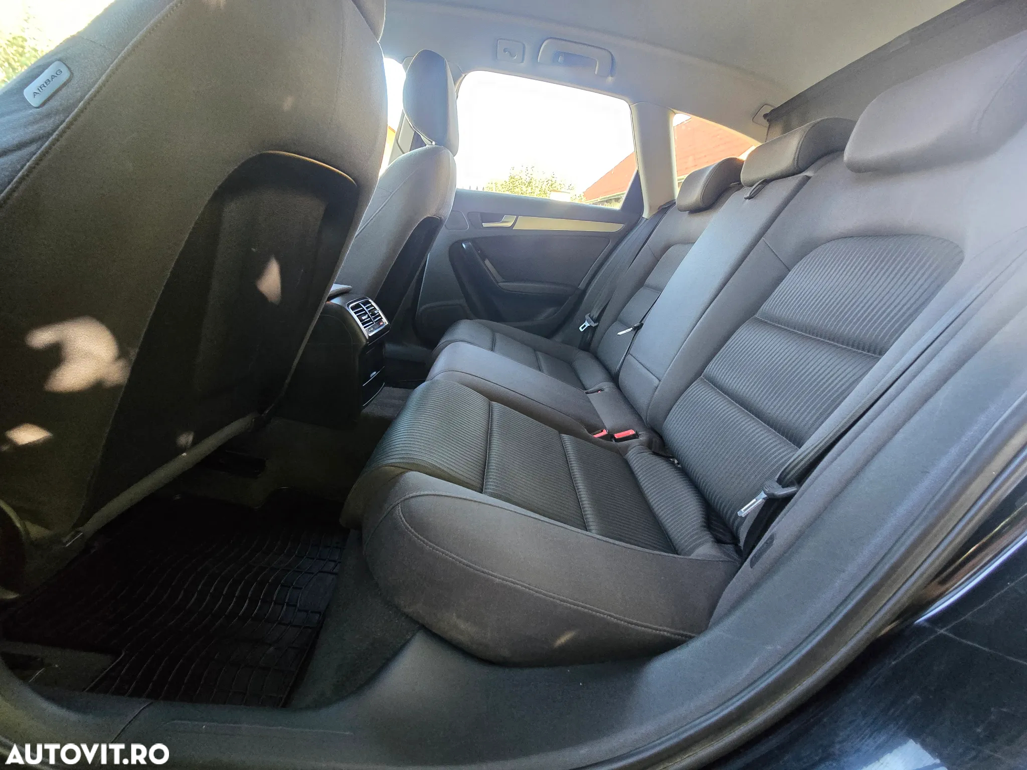 Audi A4 Avant 2.0 TDI DPF quattro - 10