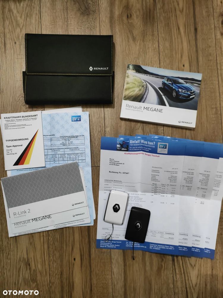 Renault Megane TCe 140 GPF LIMITED - 31