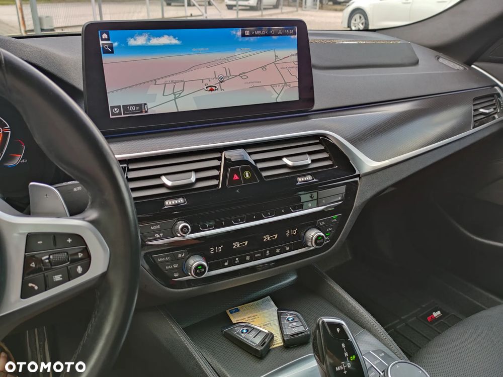 BMW Seria 5 520i mHEV M Sport sport - 16