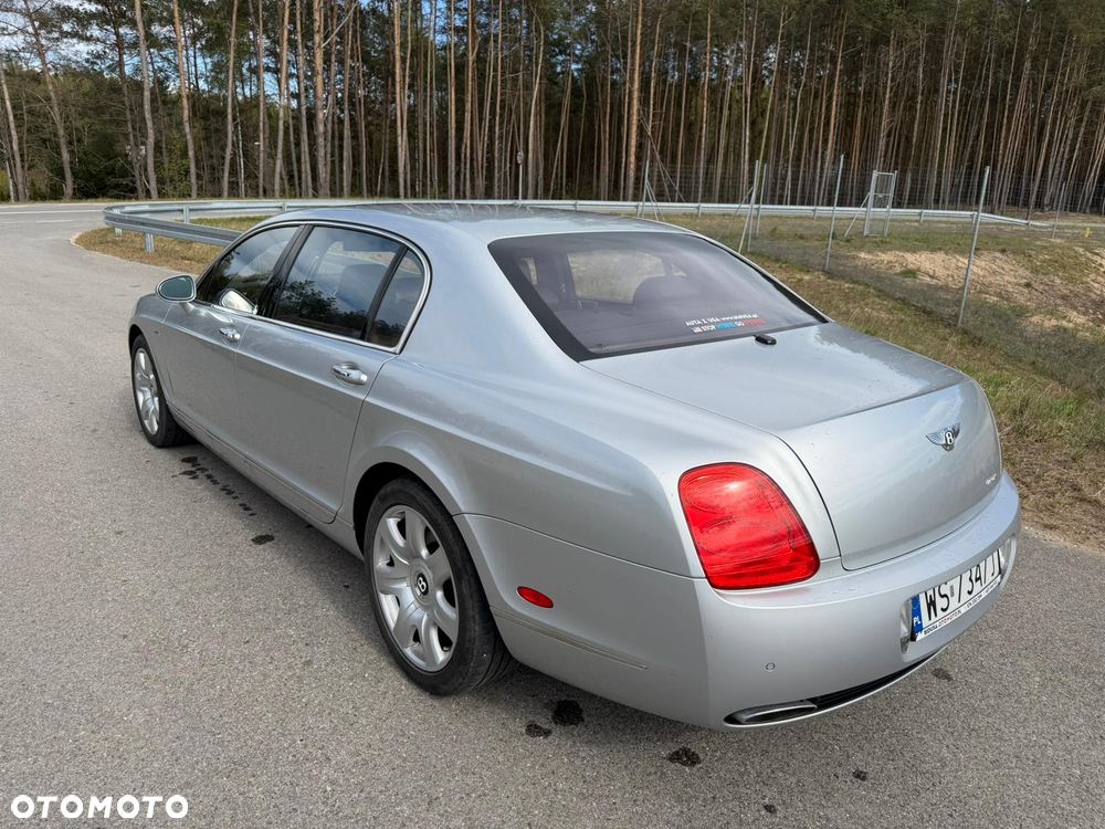 Bentley Flying Spur - 3