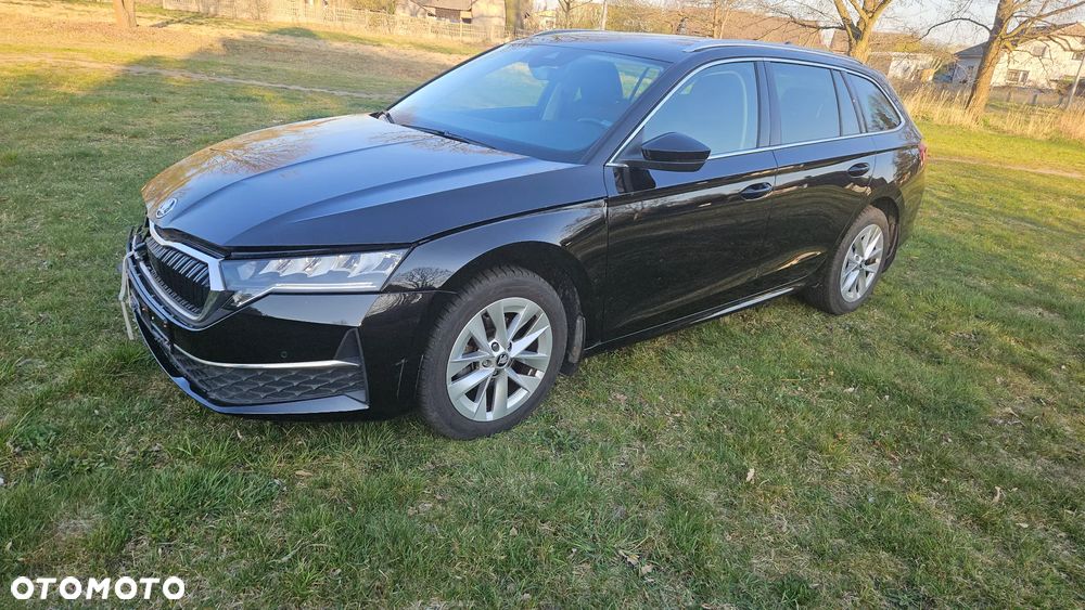 Skoda Octavia 1.5 TSI e-TEC DSG Edition - 1