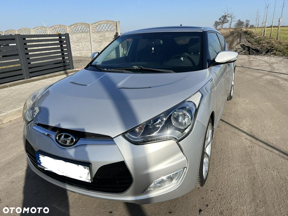 Hyundai Veloster 1.6 GDI Comfort - 11