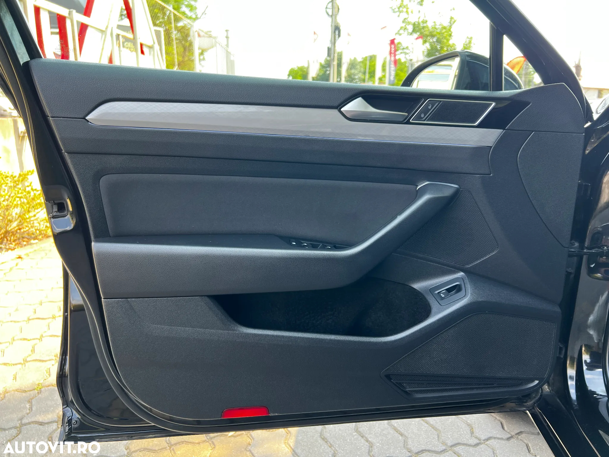Volkswagen Passat 1.6 TDI DSG Comfortline - 33