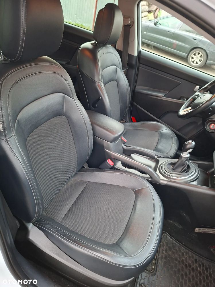 Kia Sportage 1.7 CRDI 2WD Attract - 16