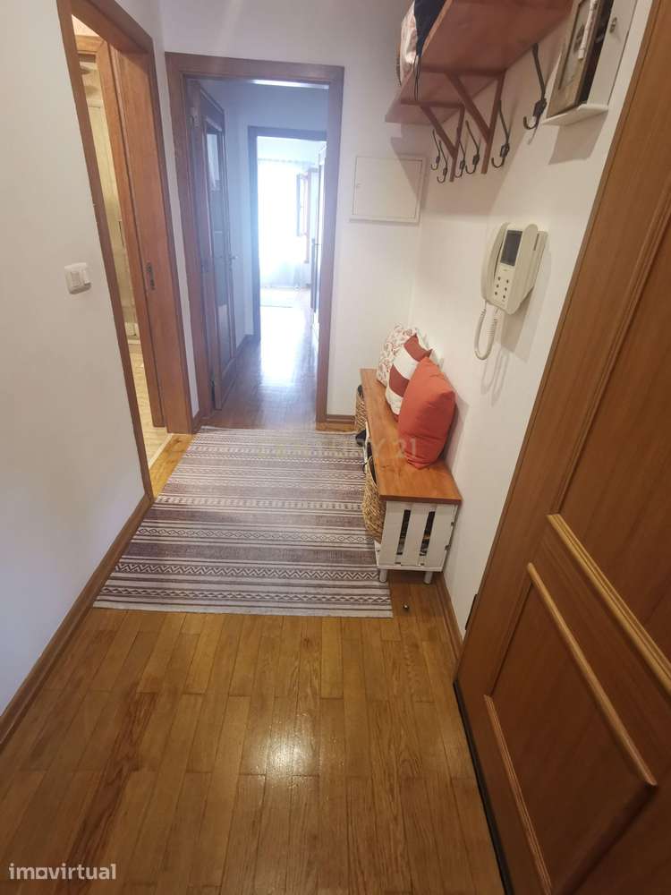Apartamento T2 predio com elevador -  Arrecadação e Lugar de Garagem- - Grande imagem: 3/20