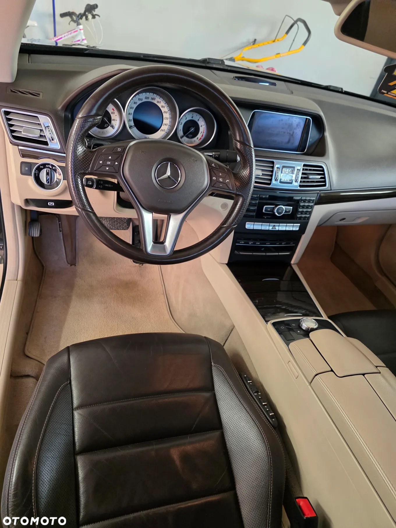 Mercedes-Benz Klasa E 250 - 25