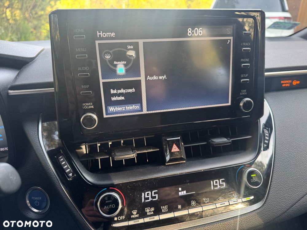 Toyota Corolla 1.8 Hybrid GPF Comfort - 22