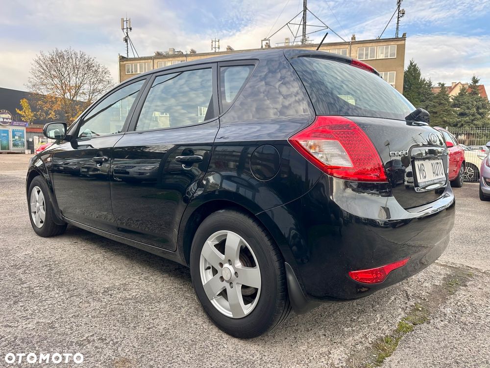 Kia Ceed 1.6 Crdi Comfort + - 4