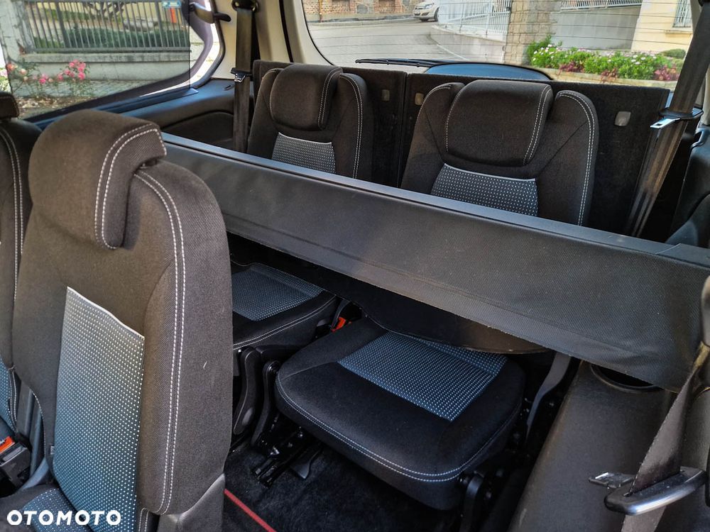 Ford Galaxy 2.0 TDCi Titanium - 8