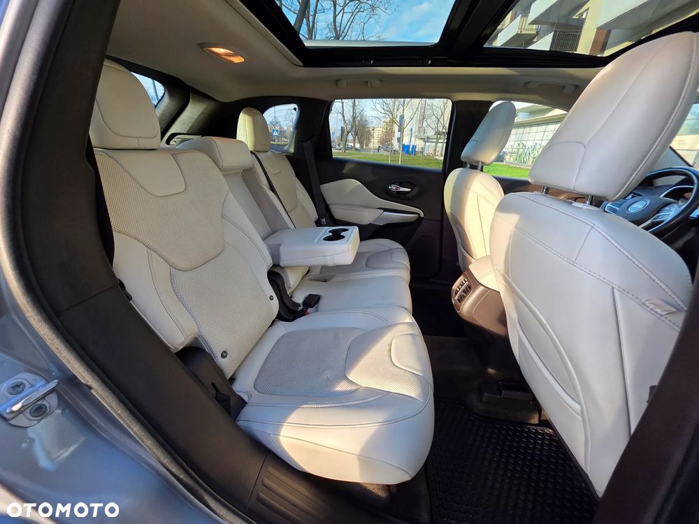 Jeep Cherokee 3.2 V6 Active Drive I Limited - 34