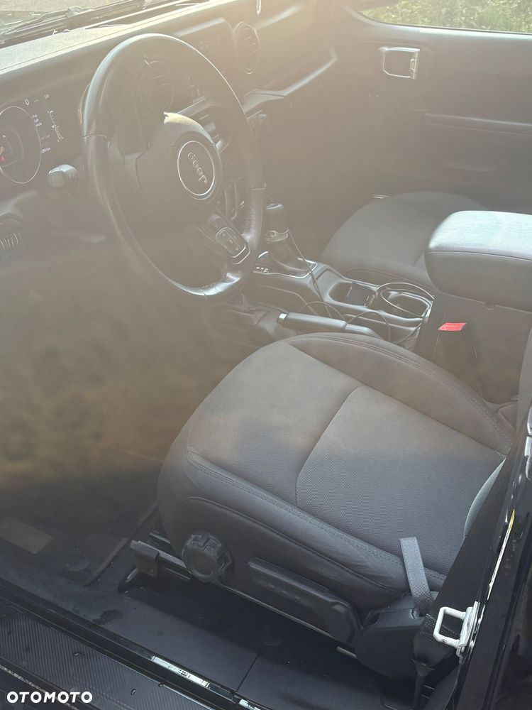 Jeep Wrangler GME 2.0 Turbo Sport - 9