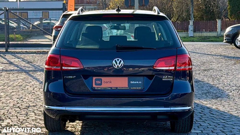 Volkswagen Passat Variant 2.0 TDI BlueMotion Technology DPF Comfortline - 21