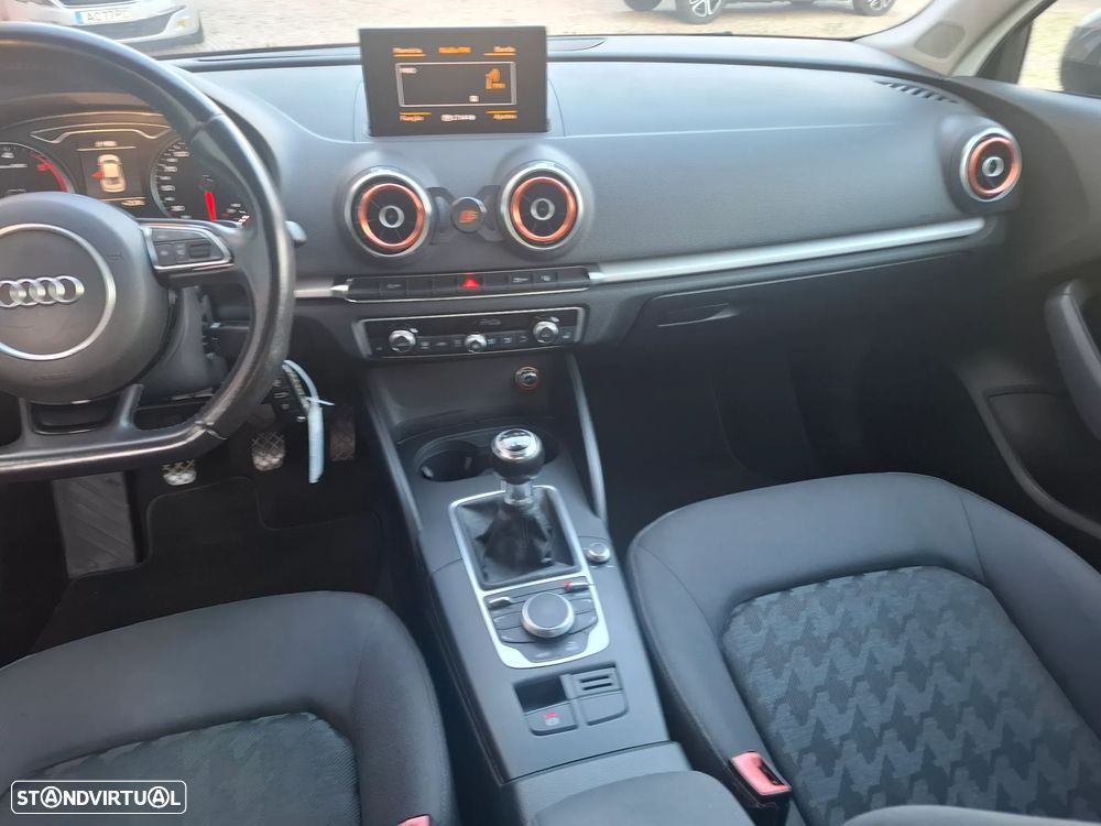 Audi A3 Limousine 1.6 TDI Advance - 9
