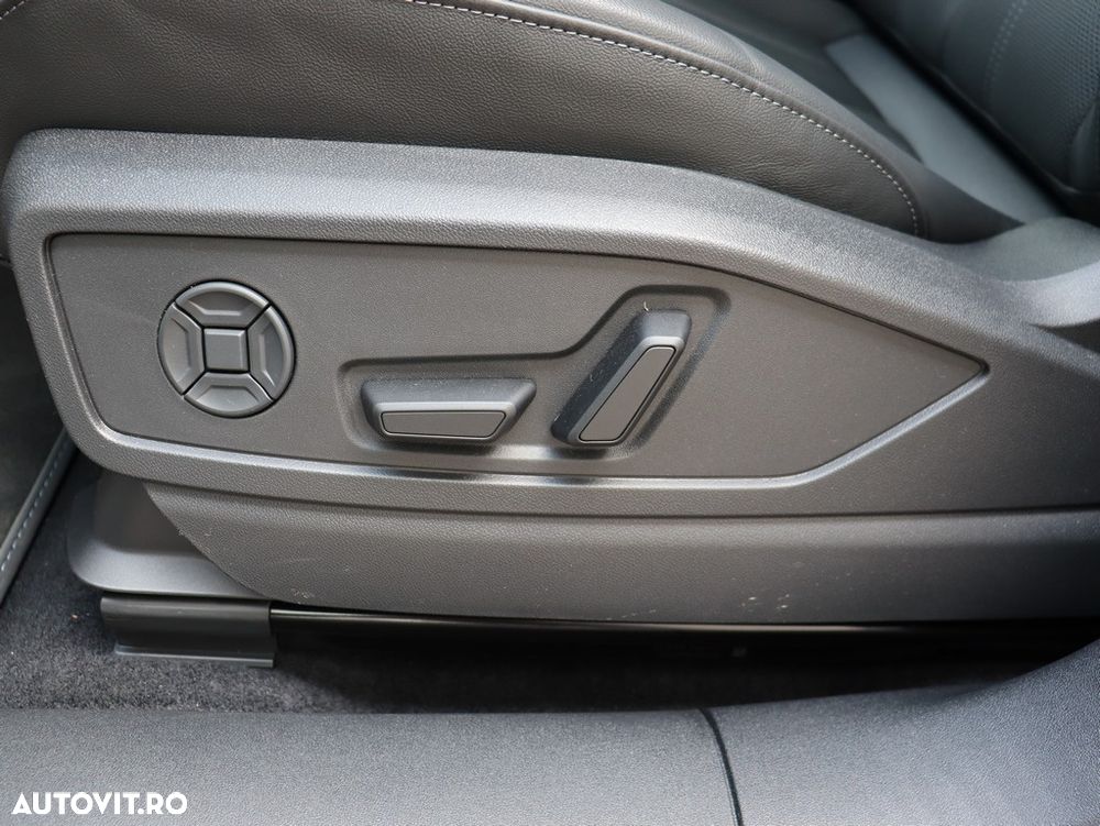 Audi Q5 50 TFSI e quattro S tronic PHEV S Line - 12