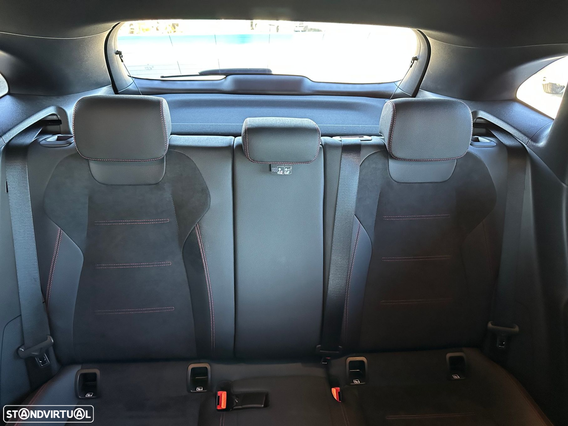 Mercedes-Benz GLA 250 e AMG Line - 45