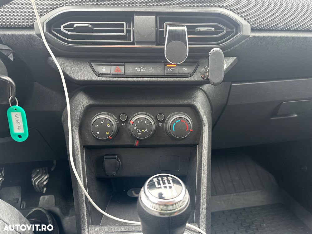 Dacia Logan TCe 90 MT6 Comfort - 6