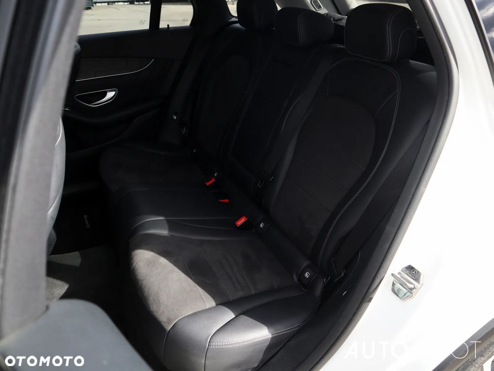 Mercedes-Benz GLC 220 d 4Matic 9G-TRONIC - 38