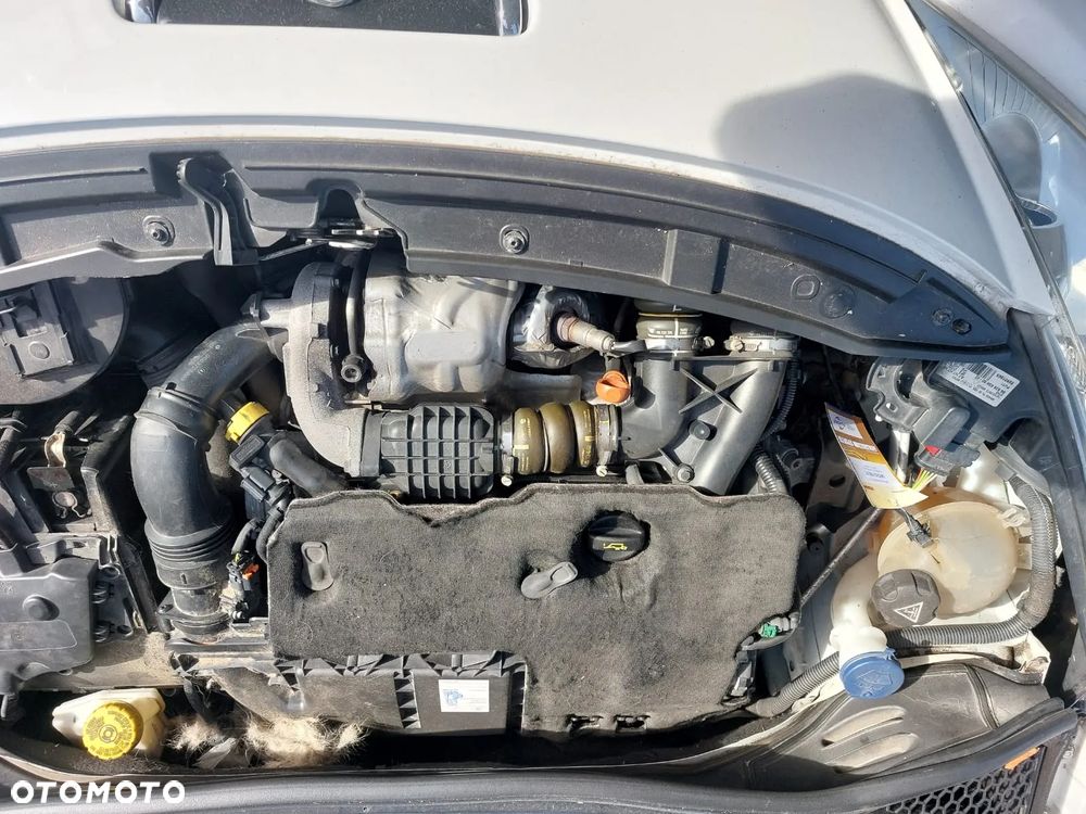 Peugeot 207 CC FAP 110 (Blue Lion) Roland Garros - 16
