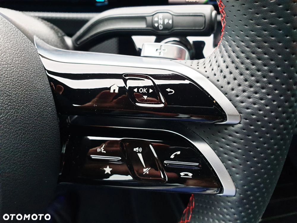Mercedes-Benz CLA 200 AMG Line 7G-DCT - 31