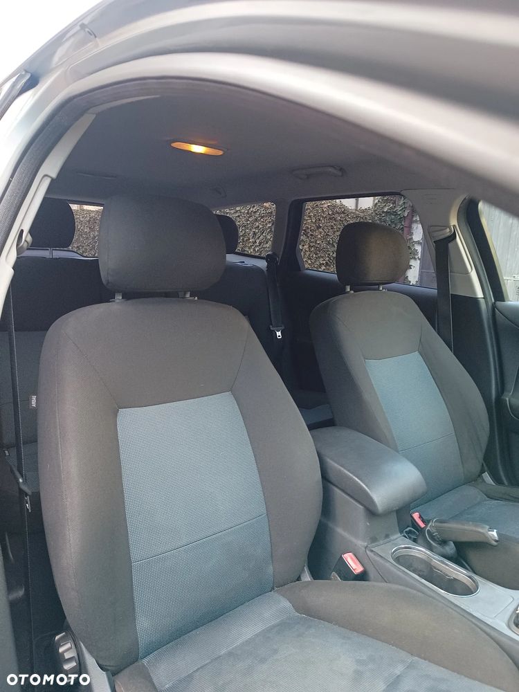 Ford Mondeo 1.8 TDCi Trend - 12