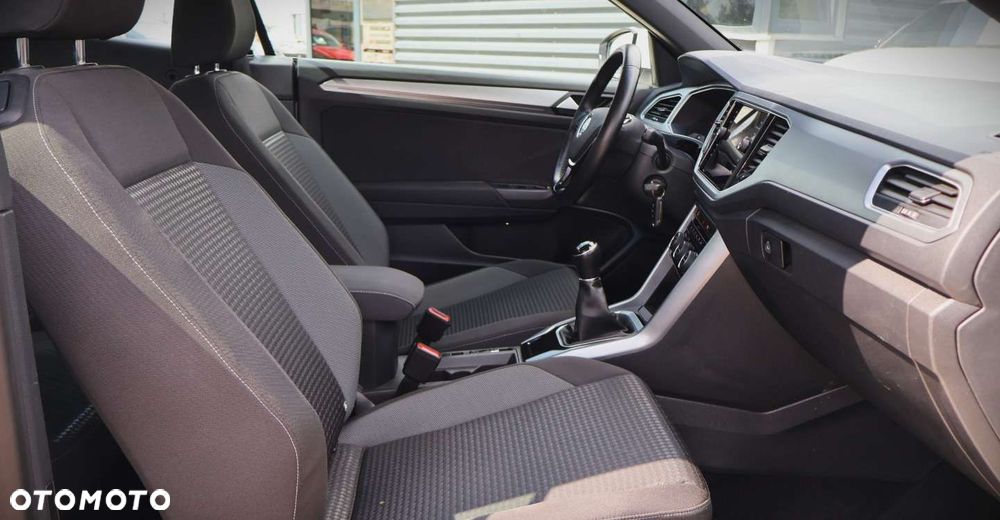 Volkswagen T-Roc - 26