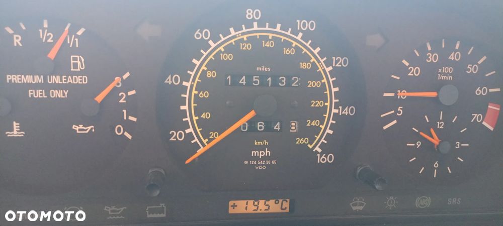 Mercedes-Benz W124 1995 photo 5