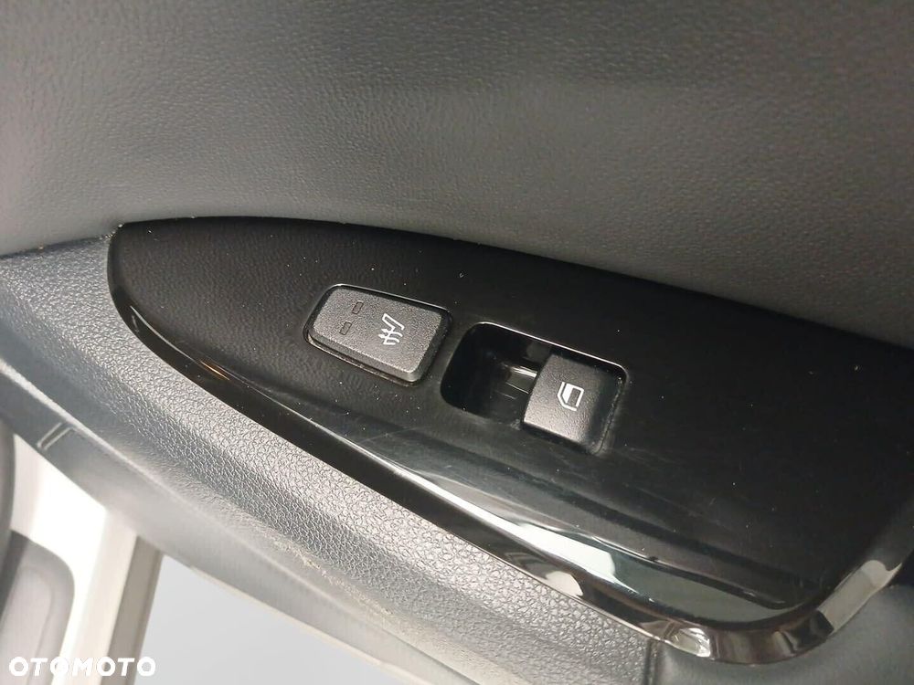 Kia Sportage 1.6 T-GDI MHEV Business Line 4WD DCT - 26