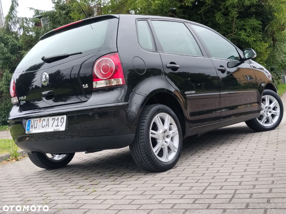 Volkswagen Polo 1.4 16V Trendline - 14