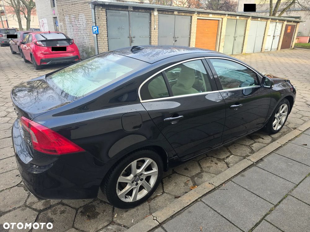 Volvo S60 D4 Drive-E Momentum - 26